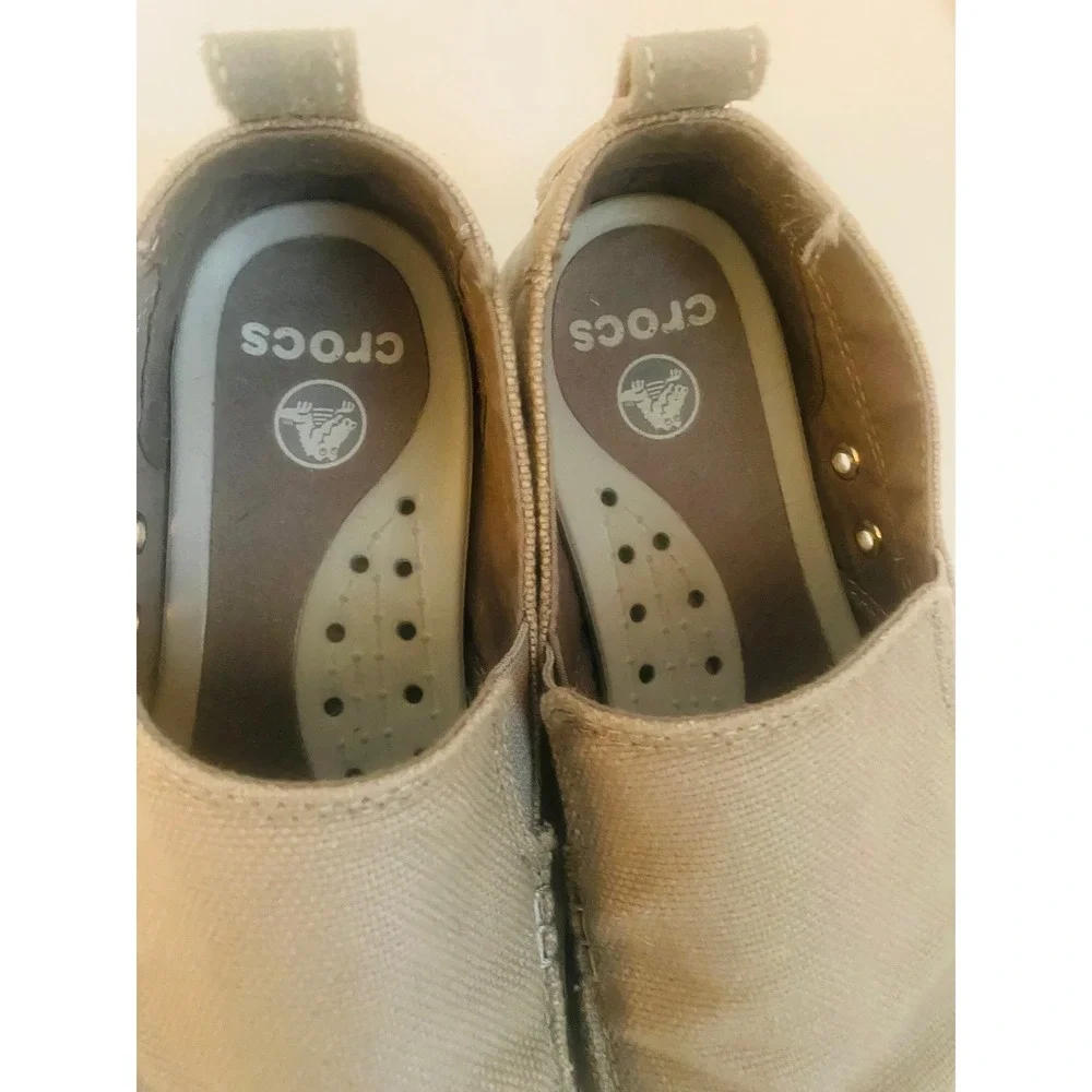 Crocs Santa Cruz Mens Canvas Slip On Loafers Khaki Tan Boat Shoes Casual‎ Sz 8